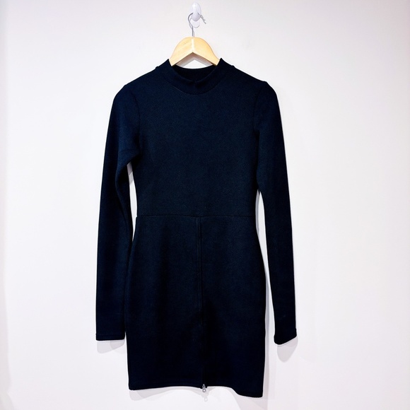 CHEAP MONDAY Black quilted dress - Picture 1 of 8